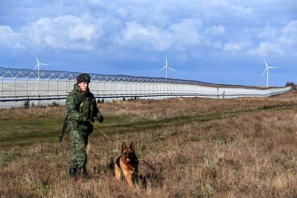 Crimea wall