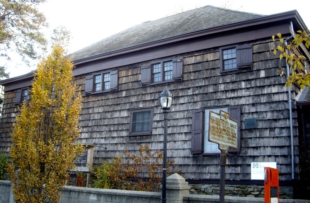 Quaker meeting house